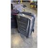 Image 2 : HARD AND SOFT TRAVEL SUITCASES
