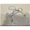 Image 2 : DRAGONN BLACK ERGONOMIC KNEELING CHAIR