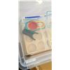 Image 2 : TOTE OF KITCHEN STORAGE AND KITCHEN SUPPLIES