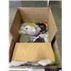 Image 2 : BOX OF KITCHEN SUPPLIES, MIXING BOWLS, TOASTER OVEN AND MORE