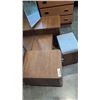 Image 2 : VINTAGE MCM VANITY DESK WITH MIRROR AND STOOL