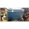 Image 1 : LARGE ROLLING WOODS COOLER
