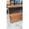 Image 2 : VINTAGE MCM WALNUT DISPLAY CABINET