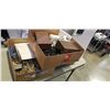 Image 1 : 3 TRAYS OF ASSORTED ELECTRONIC ITEMS