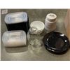 Image 2 : BOX OF PLANTER POTS, DISHES AND CONTAINERS
