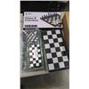 Image 3 : YELLOW MOUNTAIN CASED MAH JONG SET AND 4 YELLOW MOUNTAIN CHESS SETS