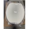 Image 2 : 3 NEW BEMIS ELONGATED TOILET SEATS