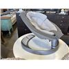 Image 2 : NUVA LEAF GROW BABY BASSINET
