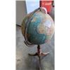 Image 2 : FREESTANDING GLOBE