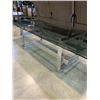 Image 3 : 3 PIECE LIVING ROOM TABLE SET WITH METAL BASE AND GLASS TOP