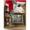 Image 2 : ASSORTED HOCKEY AND BASEBALL COLLECTIBLES