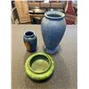 Image 1 : 3 TUNSTALL CHAMELEON VASES AND BOWL