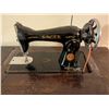 Image 2 : 1936-1948 SINGER SEWING MACHINE IN CABINET