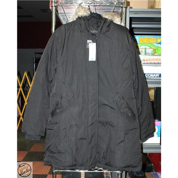 BRAND NEW 2XL BLACK JACKET WITH FAUX FUR HOOD