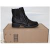 CLARKS WOMENS 8.5 BLACK BOOTS