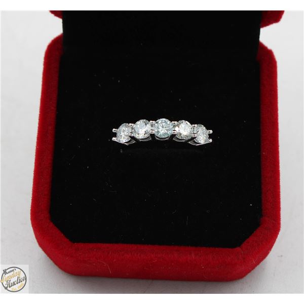 #2797-1.00 CT TW ROUND BRILLIANT CUT MOISSANITE