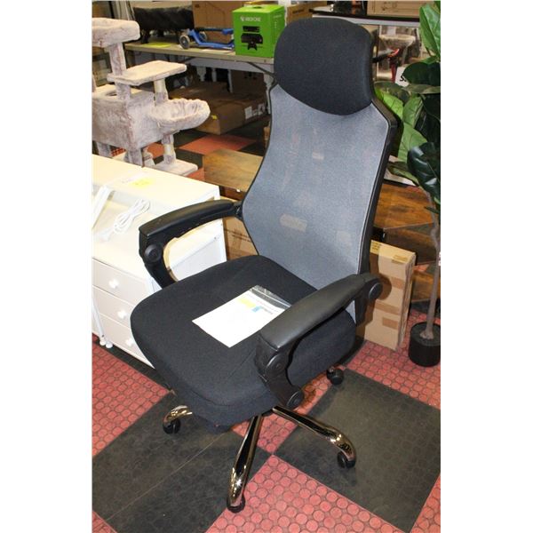 NEW ASSEMBLED SONGMICS OBNO56 HYDRAULIC LIFT