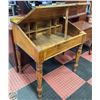 Image 1 : VINTAGE STUDY DESK