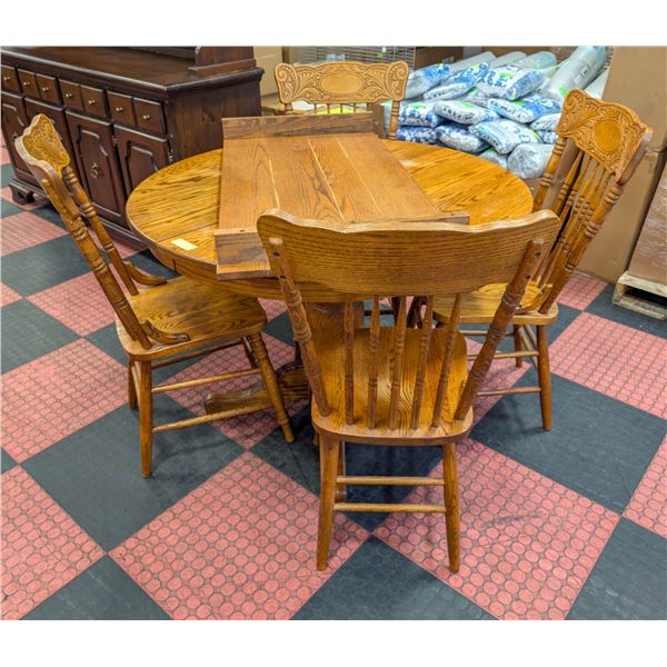 OAK TABLE WITH LEAF AND 4 CHAIRS