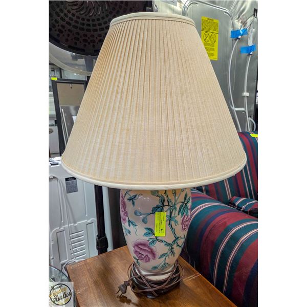 HAND PAINTED FLORAL LAMP WITH SHADE TESTED