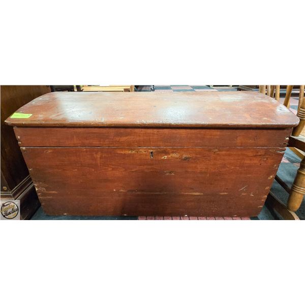 CEDAR CHEST