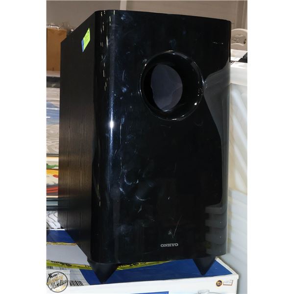 ONKYO RECEIVER & SURROUND SOUND SPEAKER SYSTEM