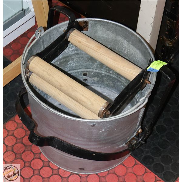 ANTIQUE EAGLE #22 WASH BUCKET