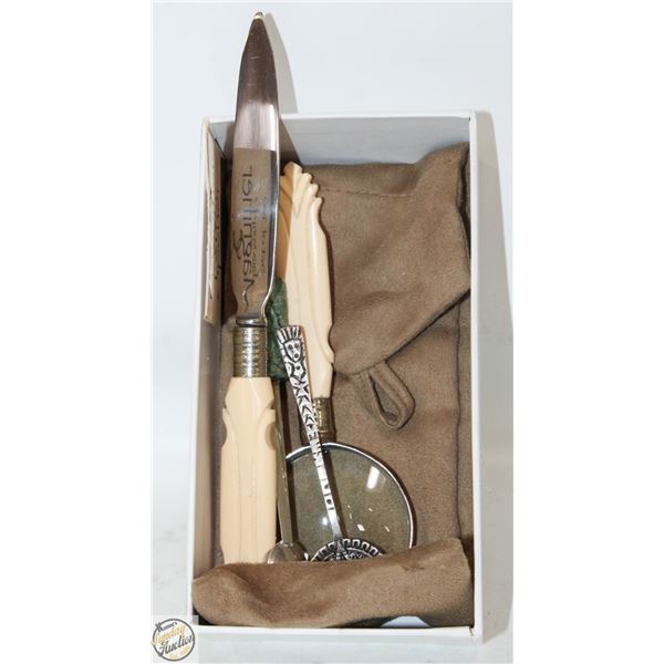 2 STERLING SILVER SPOONS FROM MEXICO ONE CARVED