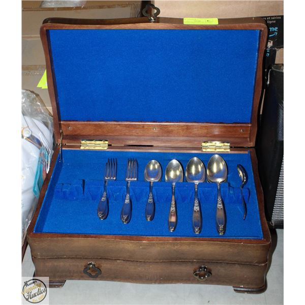 SILVERWARE IN CASE 1847 ROGERS BROS (INCOMPLETE)