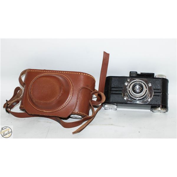 VINTAGE ARGUS ANASTIGMAT CAMERA