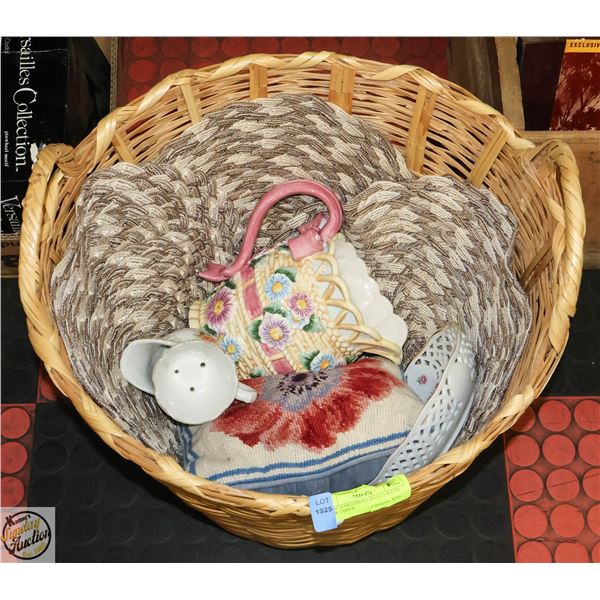 FORM MARJENBAD INGRES WEISS BONE CHINA