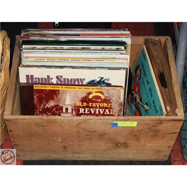 VINTAGE WOOD CRATE W/VINTAGE RECORDS, COUNTRY +