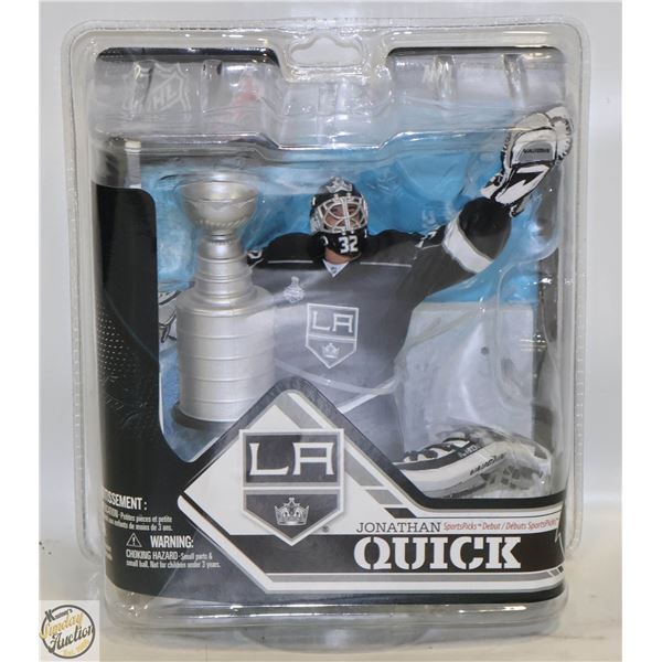MCFARLANE'S LA KINGS JONATHAN QUICK W/ STANLEY CUP