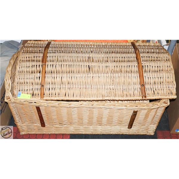 LOT OF 2 WICKER BASKETS