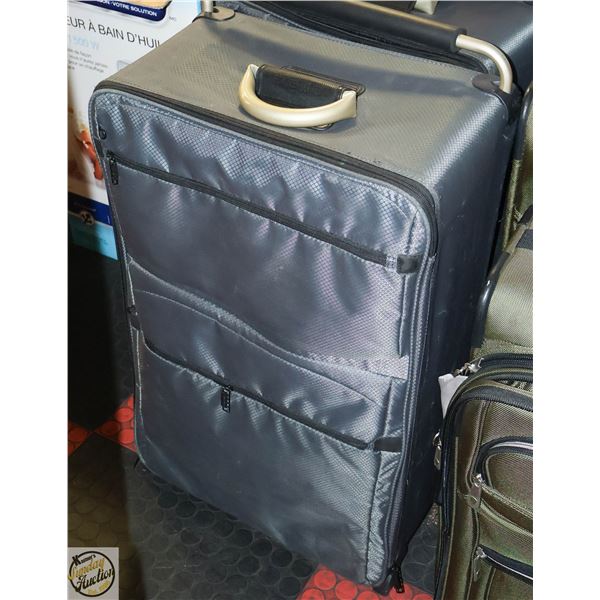 LOT OF 2 SUB-0-G SUIT CASES