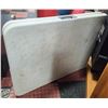 Image 1 : 6 FOOT FOLDING TABLE