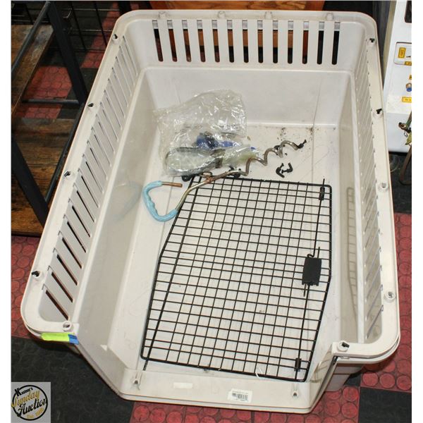 LARGE DOG KENNEL + GROUND SPIKE FOR LEASH