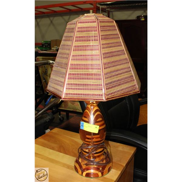 WOODEN LAMP