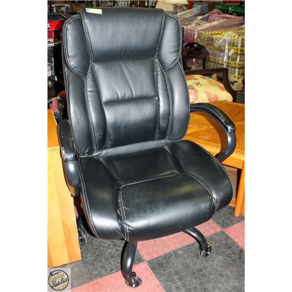BLACK OFFICE CHAIR - ARMS SHOW WEAR (SMALL HOLES)