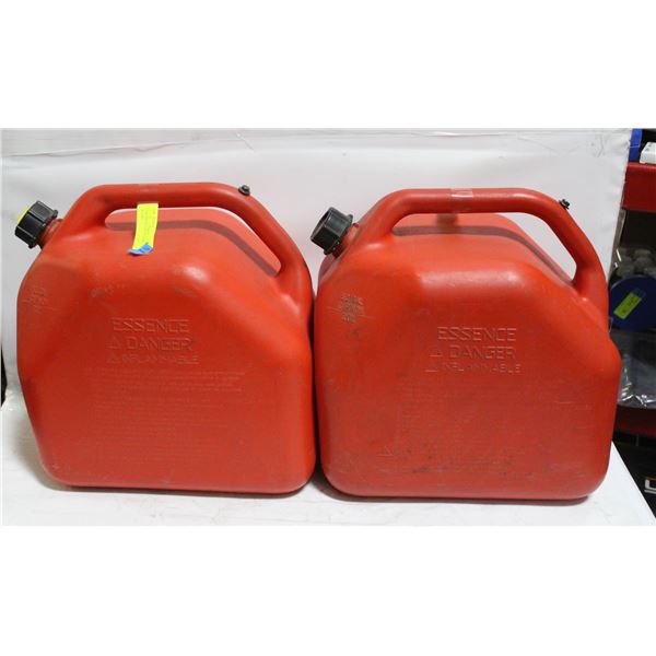 2-20 LTR.GAS CANS W/SPOUTS - RED PLASTIC