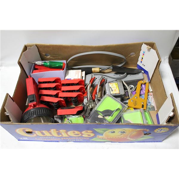 FLAT OF TOOLS/HARDWARE INCLUDING 8 FURNITURE EASY