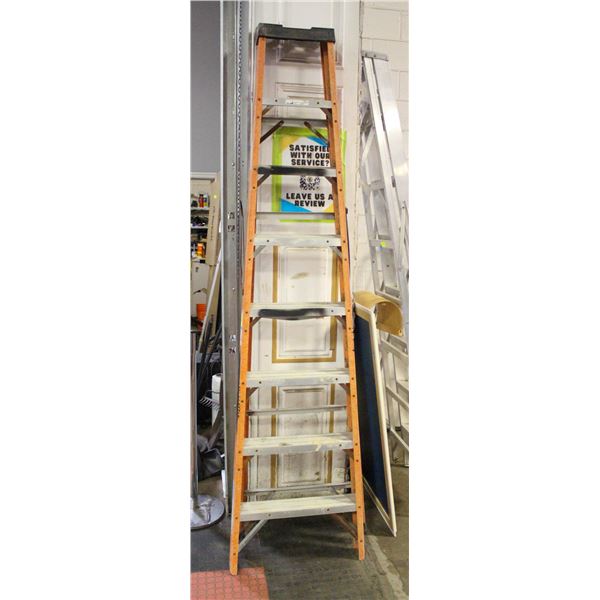 8 FT FIBERGLASS STEP LADDER NEEDS