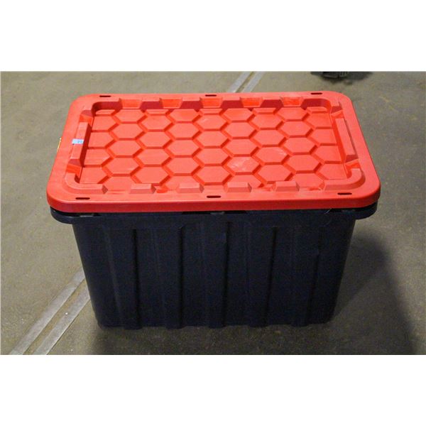 PAIR OF 102 LITRE STORAGE TOTES WITH ONE LID
