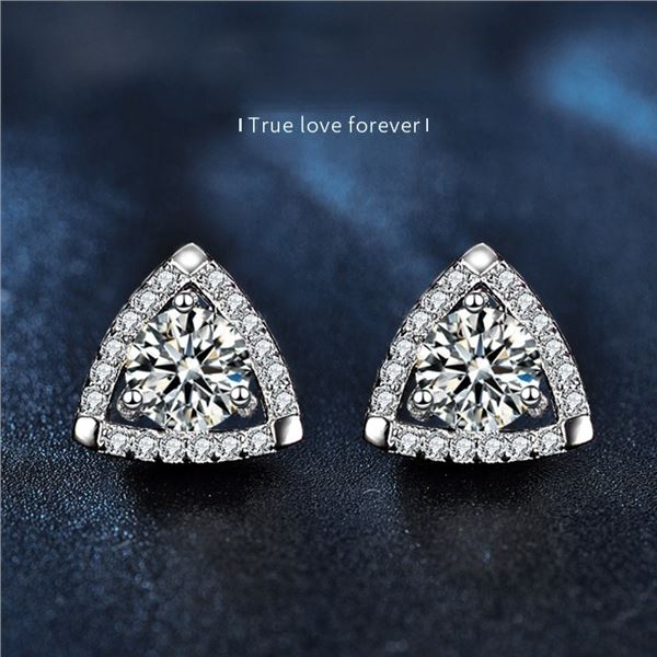 1 CT GRA CERTIFIED TRIANGLE STYLE ROUND BRILLIANT