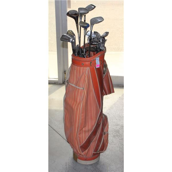 VINTAGE GOLF SET IN GOLF BAG