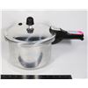 Image 1 : MAITRES PRESSURE COOKER MADE IN BRAZIL