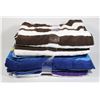 Image 1 : LOT OF 5 TOWELS