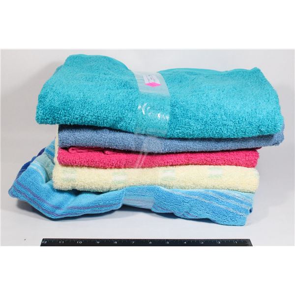 LOT OF 5 TOWELS