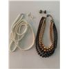 Image 2 : Costume Jewelry A