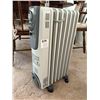 Image 1 : DeLonghi Space Heater on Wheels A